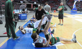 Dvikova su Makedonija - be dviejų "centrų"