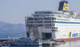 Laive Koso saloje pradėti apgyvendinti migrantai