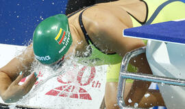 Rūtą Meilutytę nuo medalio skyrė 0,01 s.