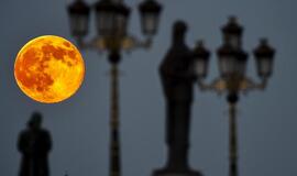 Ar reikia bijoti kruvinojo Mėnulio?