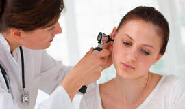 Ausų ligų gydymo naujienas aptarė konferencijoje