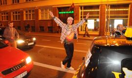 Klaipėdiečiai švenčia Lietuvos krepšininkų pergalę