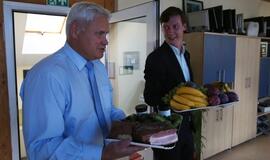 Sveikinimai "Vakarų ekspresui"