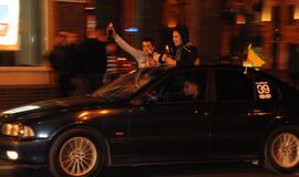 Klaipėdiečiai švenčia Lietuvos krepšininkų pergalę