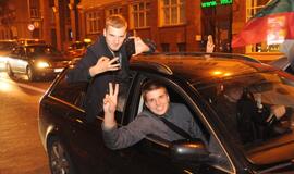 Klaipėdiečiai švenčia Lietuvos krepšininkų pergalę