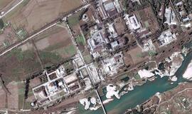 Šiaurės Korėja skelbia tobulinanti branduolinių ginklų "kokybę ir kiekybę"