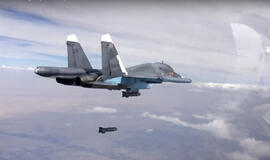 Dešimtys tūkstančių sirų bėga nuo Rusijos bombų