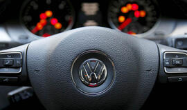 EIB vadovas: bankas gali atšaukti "Volkswagen" suteiktas paskolas