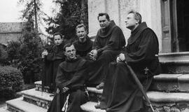 Kunigo Antano Dirvelės gyvenimas ir jo Golgota