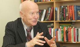 Lituanistika: tarp valstybinės kalbos gynėjų ir tvirkintojų