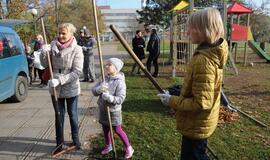 Lapų grėbimo talka