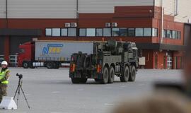Į Klaipėdos uostą atplaukė britų karo technika pratyboms