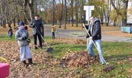 Lapų grėbimo talka