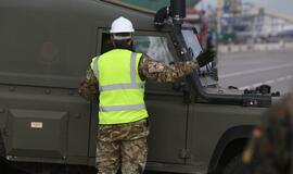 Į Klaipėdos uostą atplaukė britų karo technika pratyboms