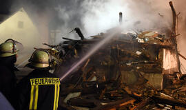 Vokietija: per gaisrą gyvenamajame name nukentėjo apie 40 žmonių