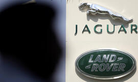 "Jaguar Land Rover" sukurs naujų darbo vietų Vulverhamptone
