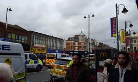 Londone dėl įtariamo žirklėmis apsiginklavusio vyro evakuota metro stotis