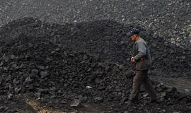 Per gaisrą Kinijos šachtoje žuvo 21 žmogus