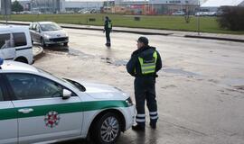 Padangų tikrinimo reidas šalia Tilžės turgaus