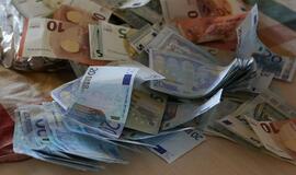 Tyrimas: kas antram tautiečiui būtų sunku atrasti papildomus 430 eurų