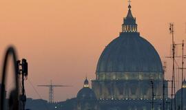 Dėl smogo Romoje ir Milane laikinai uždrausta naudotis asmeniniais automobiliais