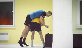 "Dragūno" treniruotė imtynių salėje