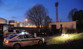 BMW pylė į stadiono vartus