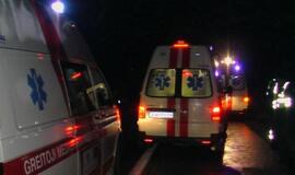 Vilniuje įsirėžus į stotelę automobiliui žuvo trys žmonės