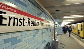 Berlyne žuvo po metro traukiniu nustumta 20-metė