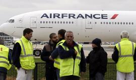 Prancūzija: aviacijos kompanijos "Air France" lėktuvo važiuoklėje rastas lavonas