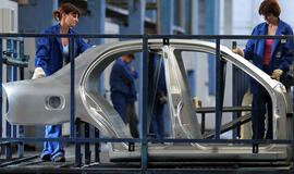 Automobilių gamybos Ukrainoje apimtys susitraukė 17 proc.