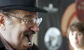 Mirė žymus italų rašytojas Umberto Eko