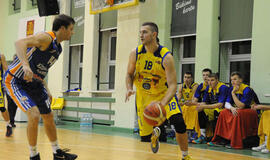 "Naftininkai" kausis su "kariais"