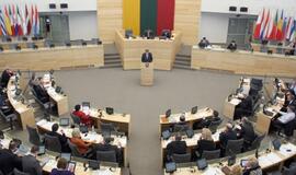Seimo opozicija reikalauja pripažinti, kad neeilinė sesija nutraukta neteisėtai
