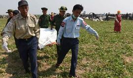 Sudužus Mianmaro kariniam lėktuvui žuvo keturi žmonės