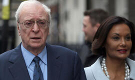 Maiklas Keinas: &quot;Tapau aktoriumi norėdamas pabučiuoti mergaitę&quot;