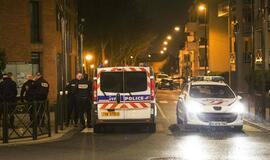 Per kratas prie Paryžiaus rasta sprogmenų