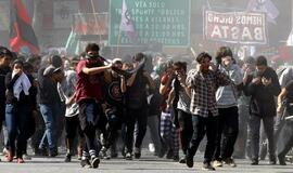 Čilė: studentų manifestacija baigėsi susirėmimais su policija