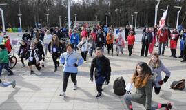 "Gintaro keliu" į Šventąją iškeliavo per 300 žygeivių