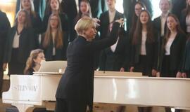 Klaipėdiečių "Atžalynui" - "Aukso paukštė"