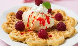 Šventinis stalas mamai