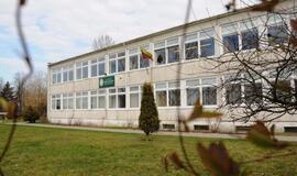 Tauralaukio mokyklos likimą lems ir rajonas