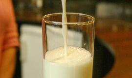 Seimas renkasi į neeilinį posėdį - svarstys pieno kainų reguliavimo pataisas
