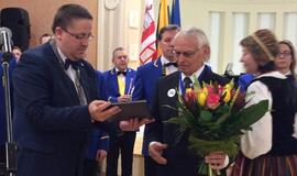 Vladui Žulkui - Palangos garbės piliečio regalijos
