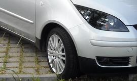 Pavogę raktelius vagys nuvarė automobilį