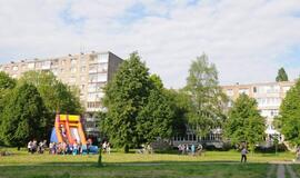 Kaimynų šventės viliojo į kiemą