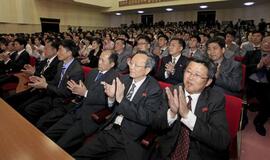 Šiaurės Korėjoje uždraustos vestuvės ir laidotuvės - artėja partijos suvažiavimas