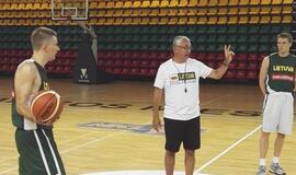 Lietuvos krepšininkai surengė pirmąją treniruotę