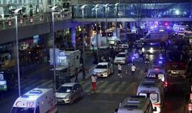 Mirtini sprogimai Stambulo oro uoste