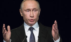 Vladimiras Putinas maistui iš Vakarų draudimą pratęsė iki 2017 m. pabaigos